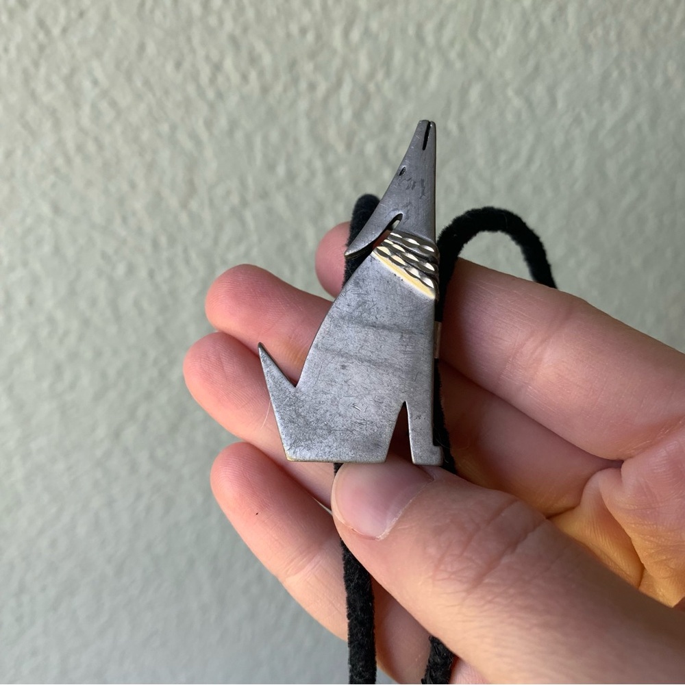 Vintage Howling Wolf Dog Coyote Pewter Bolo Tie Southwestern necklace